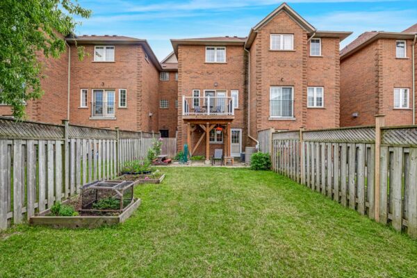 102-Bridgend-Street-Toronto-Web-Salisbury-59