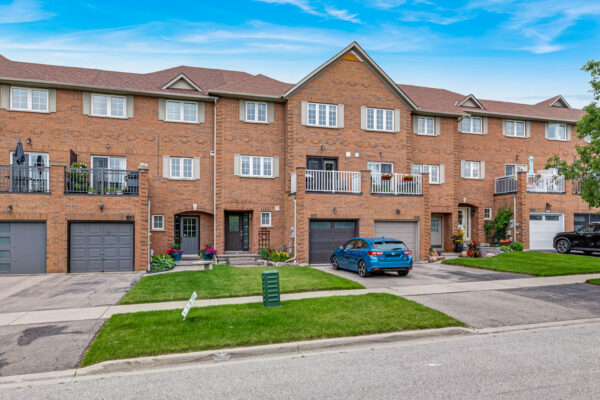 102-Bridgend-Street-Toronto-Web-Salisbury-6