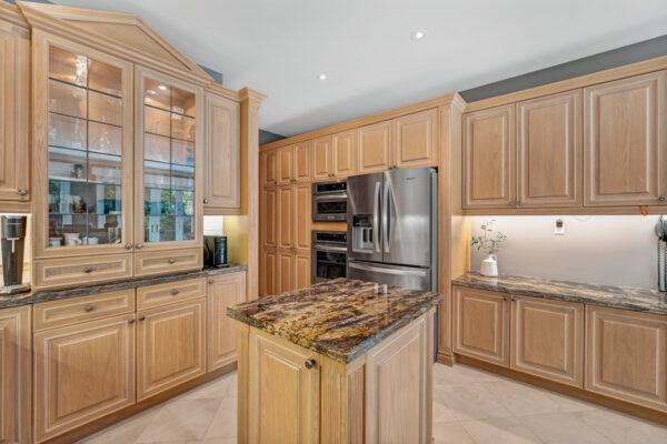 127-Buckingham-Avenue-Toronto-Web-Salisbury-23
