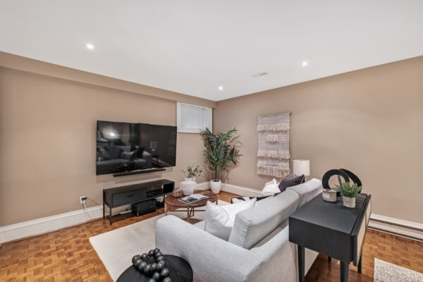 127-Buckingham-Avenue-Toronto-Web-Salisbury-70