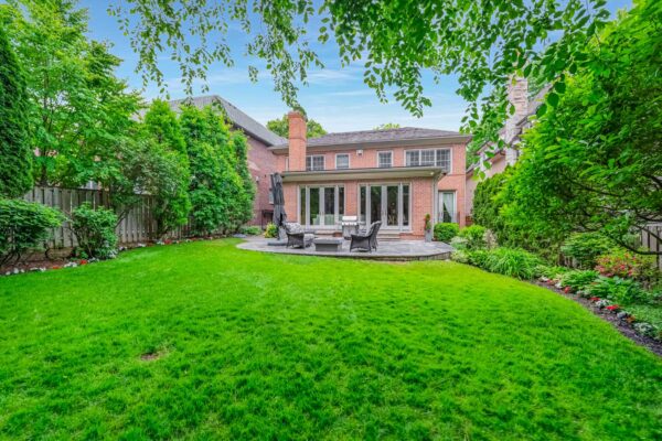 127-Buckingham-Avenue-Toronto-Web-Salisbury-76