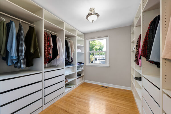 14-Manorpark-Court-Toronto-Web-Salisbury-44