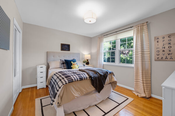 14-Manorpark-Court-Toronto-Web-Salisbury-46