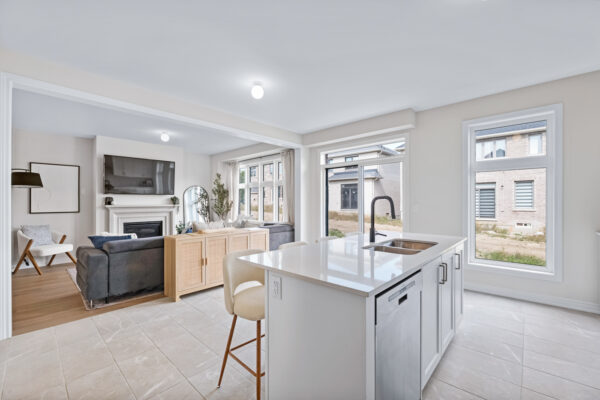 15-Ainslie-Hill-Crescent-Sutton-Web-Salisbury-25
