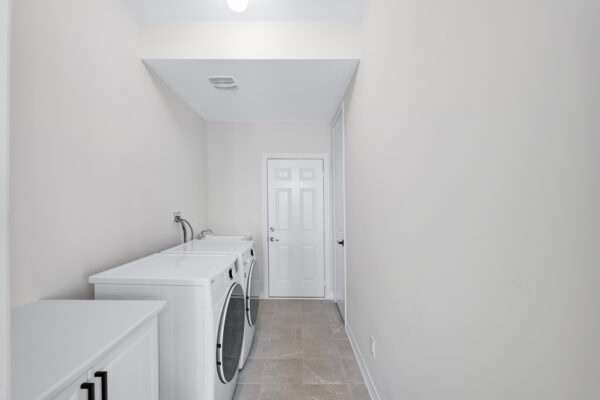15-Ainslie-Hill-Crescent-Sutton-Web-Salisbury-29