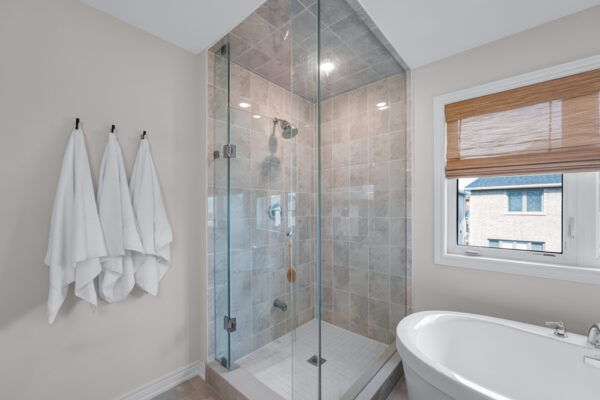 15-Ainslie-Hill-Crescent-Sutton-Web-Salisbury-43