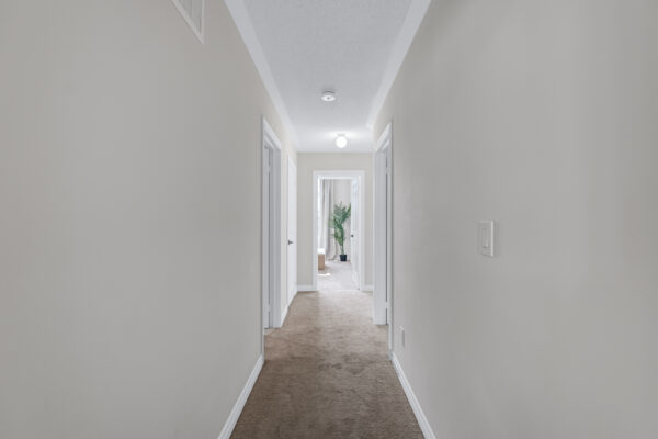 15-Ainslie-Hill-Crescent-Sutton-Web-Salisbury-44