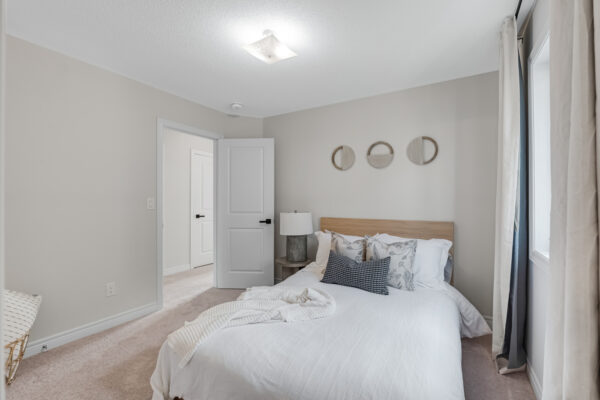 15-Ainslie-Hill-Crescent-Sutton-Web-Salisbury-52