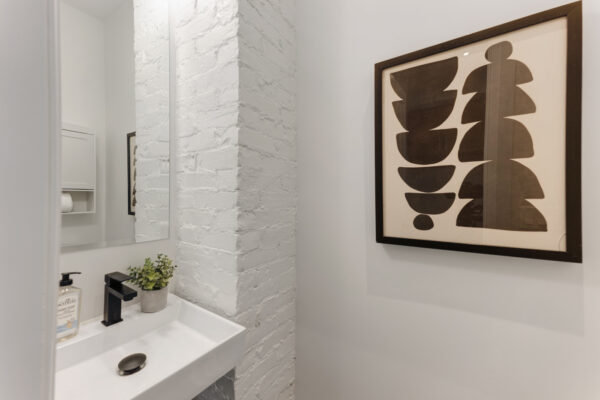 16-Essex-Street-Toronto-Web-Salisbury-29