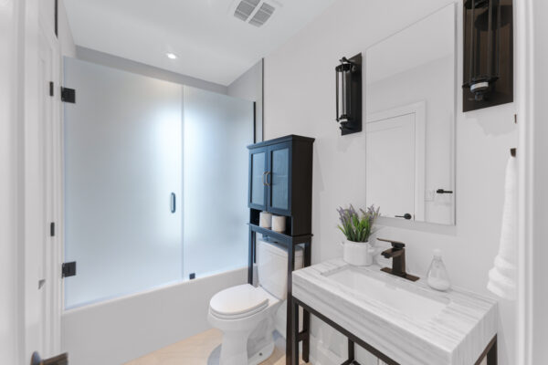 16-Essex-Street-Toronto-Web-Salisbury-49