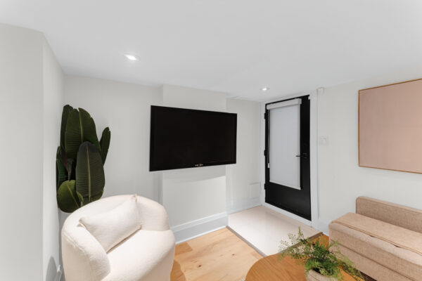 16-Essex-Street-Toronto-Web-Salisbury-52