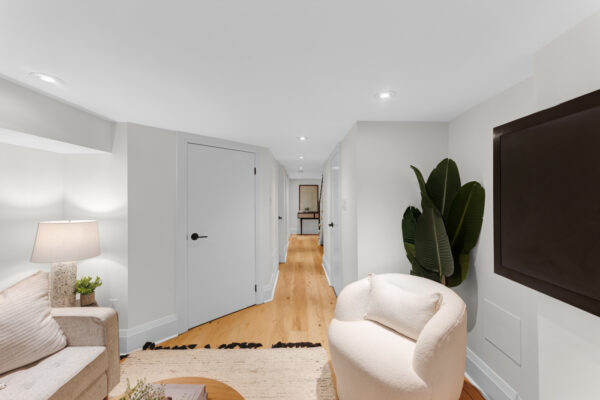 16-Essex-Street-Toronto-Web-Salisbury-54