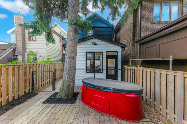 16-Essex-Street-Toronto-Web-Salisbury-68