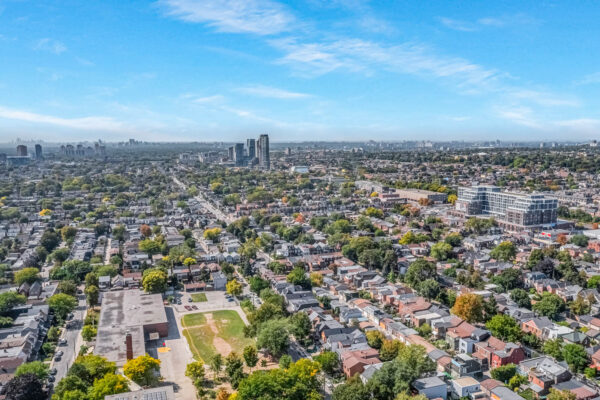 16-Essex-Street-Toronto-Web-Salisbury-75