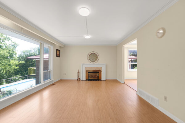209-Burbank-Drive-Toronto-Web-Salisbury-22