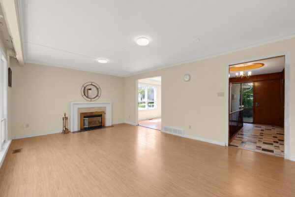 209-Burbank-Drive-Toronto-Web-Salisbury-23