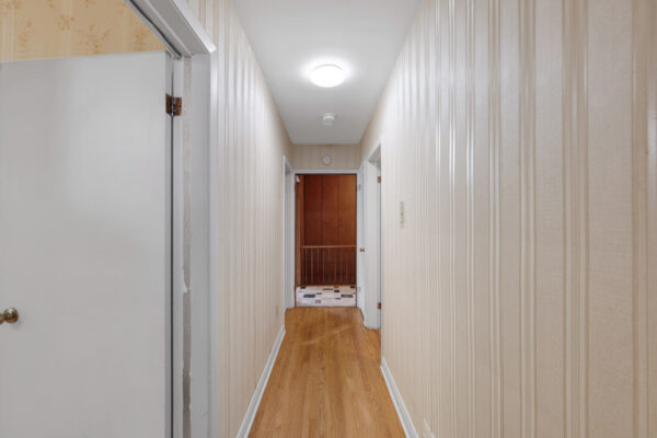 209-Burbank-Drive-Toronto-Web-Salisbury-32