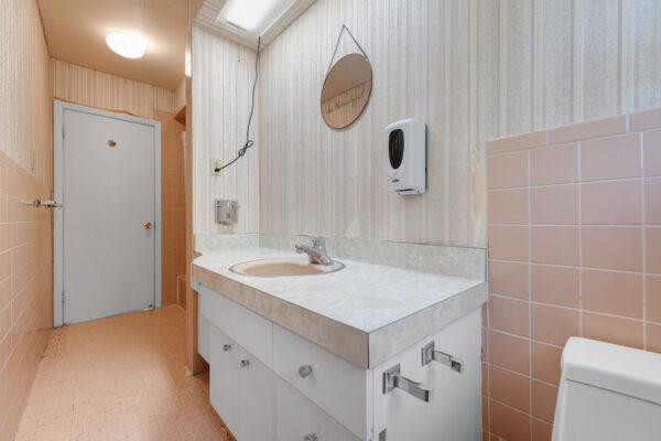 209-Burbank-Drive-Toronto-Web-Salisbury-35