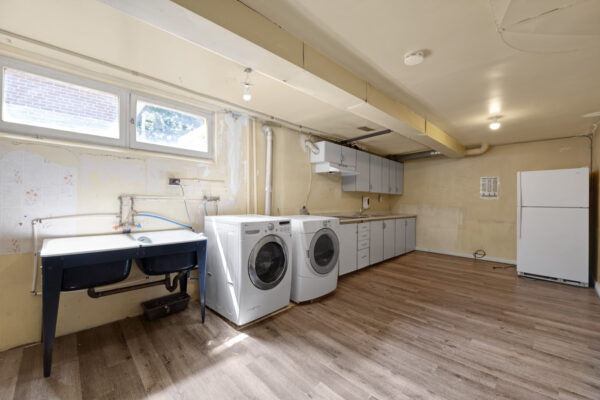 209-Burbank-Drive-Toronto-Web-Salisbury-48