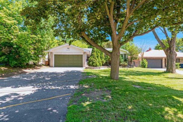 209-Burbank-Drive-Toronto-Web-Salisbury-6