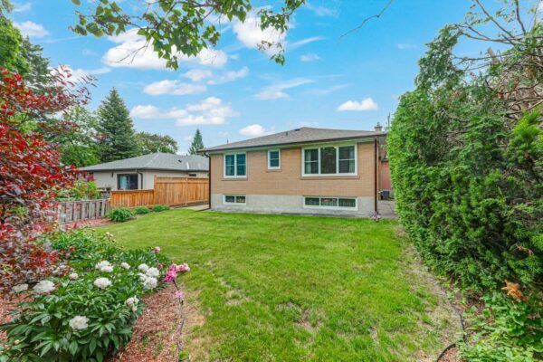 43-Viamede-Crescent-Toronto-Web-Salisbury-58