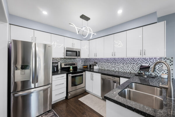 77-Bird-Street-Barrie-Web-Salisbury-16