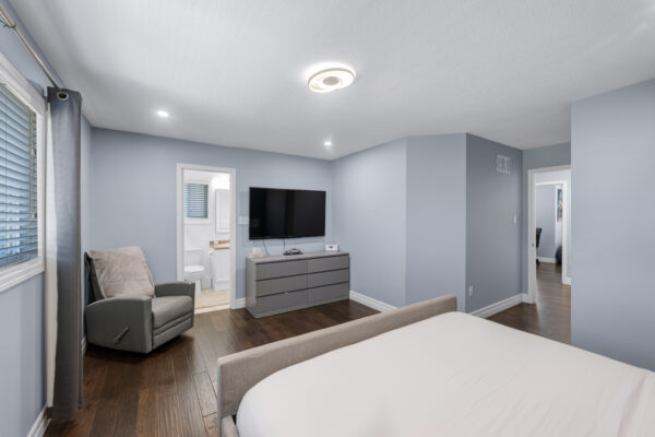 77-Bird-Street-Barrie-Web-Salisbury-29