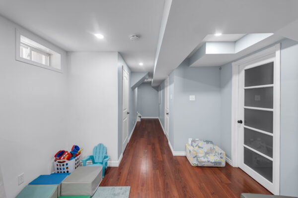 77-Bird-Street-Barrie-Web-Salisbury-38