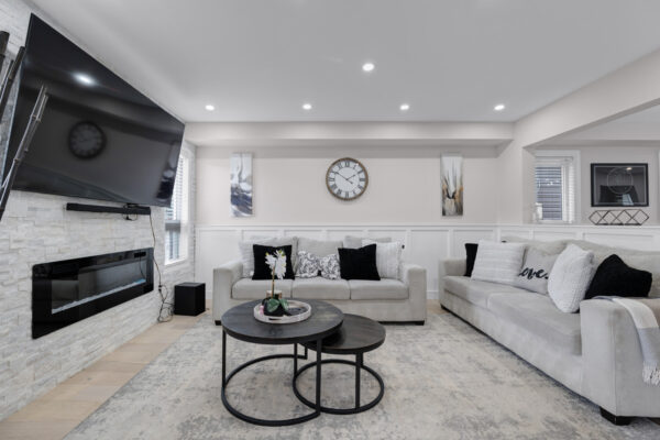 789-Miller-Park-Avenue-Bradford-Web-Salisbury-19