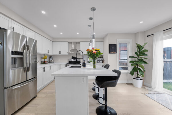 789-Miller-Park-Avenue-Bradford-Web-Salisbury-24