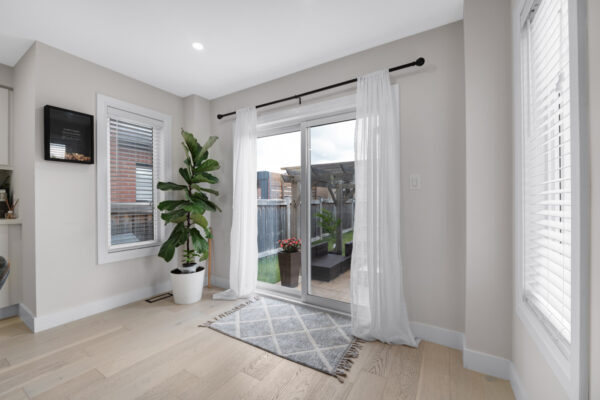 789-Miller-Park-Avenue-Bradford-Web-Salisbury-31