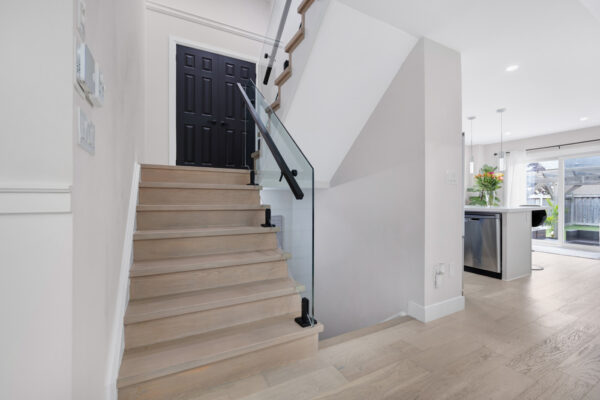 789-Miller-Park-Avenue-Bradford-Web-Salisbury-33
