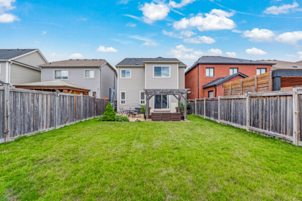 789-Miller-Park-Avenue-Bradford-Web-Salisbury-56