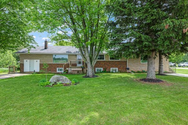 8139-Indian-Trail-Guelph-Web-Salisbury-10