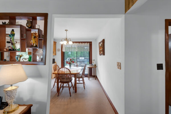 8139-Indian-Trail-Guelph-Web-Salisbury-22