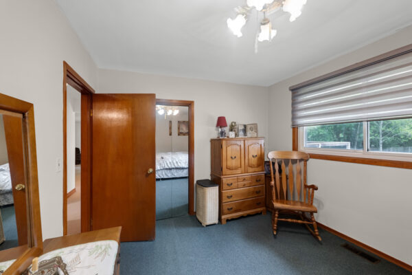 8139-Indian-Trail-Guelph-Web-Salisbury-33