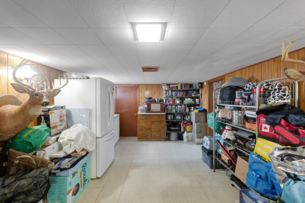 8139-Indian-Trail-Guelph-Web-Salisbury-38