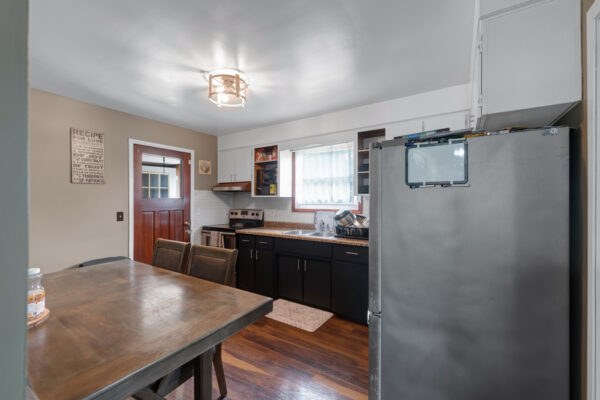 8139-Indian-Trail-Guelph-Web-Salisbury-45