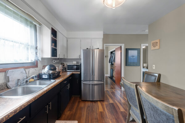 8139-Indian-Trail-Guelph-Web-Salisbury-47