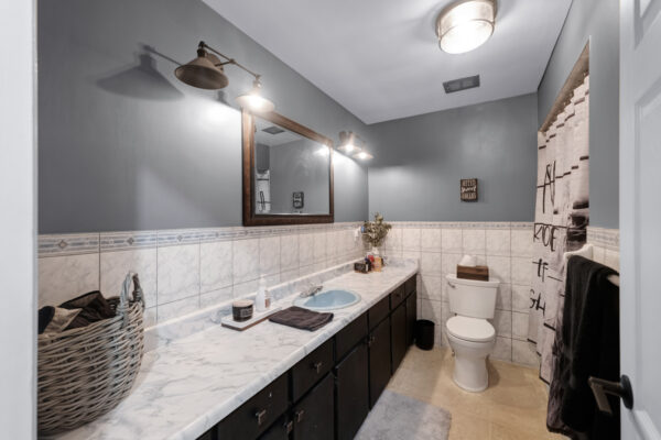 8139-Indian-Trail-Guelph-Web-Salisbury-50