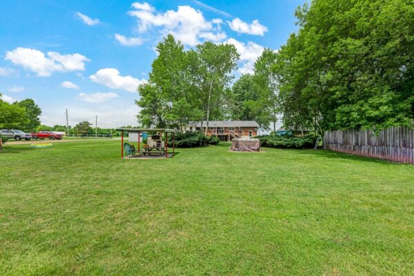 8139-Indian-Trail-Guelph-Web-Salisbury-70