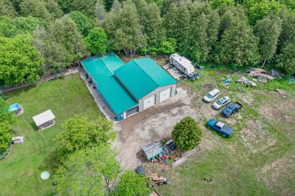 8139-Indian-Trail-Guelph-Web-Salisbury-73