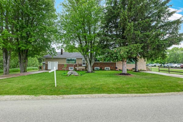 8139-Indian-Trail-Guelph-Web-Salisbury-8