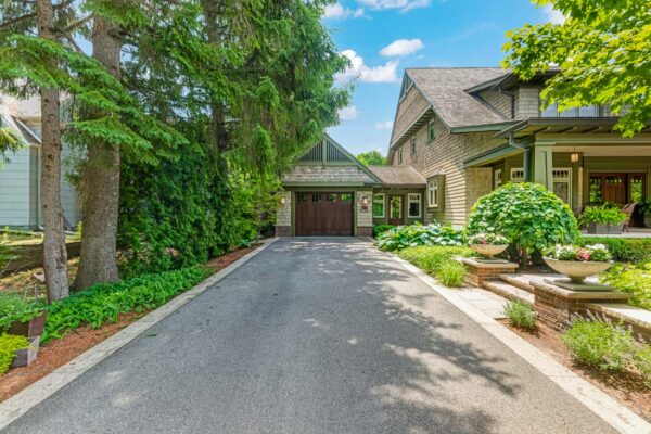 84-Centre-Street-West-Richmond-Hill-Web-Salisbury-11