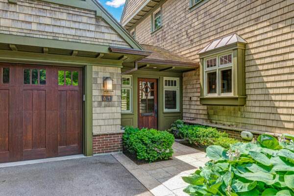 84-Centre-Street-West-Richmond-Hill-Web-Salisbury-12