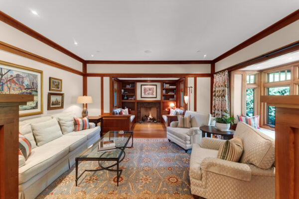 84-Centre-Street-West-Richmond-Hill-Web-Salisbury-18