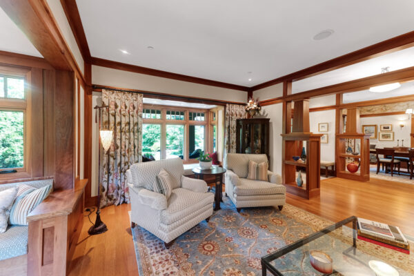 84-Centre-Street-West-Richmond-Hill-Web-Salisbury-21