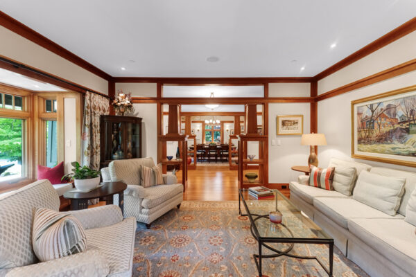 84-Centre-Street-West-Richmond-Hill-Web-Salisbury-22