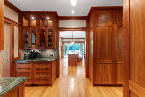 84-Centre-Street-West-Richmond-Hill-Web-Salisbury-26