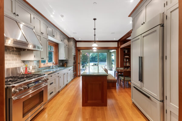 84-Centre-Street-West-Richmond-Hill-Web-Salisbury-28